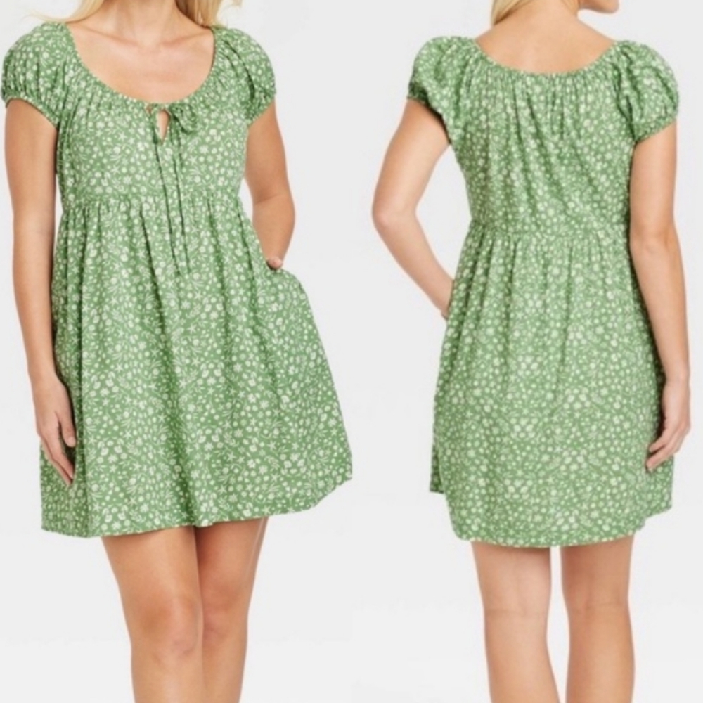 UNIVERSAL THREAD: Green Floral Mini Baby Doll Dress with Pockets